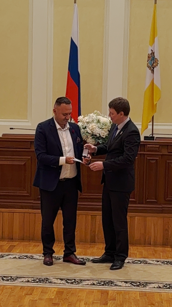 Награждение Председателя совета директоров ООО 'СУ-1'. Захарченко С.А. Фото пресс-службы ПО Римский Мастер.png
