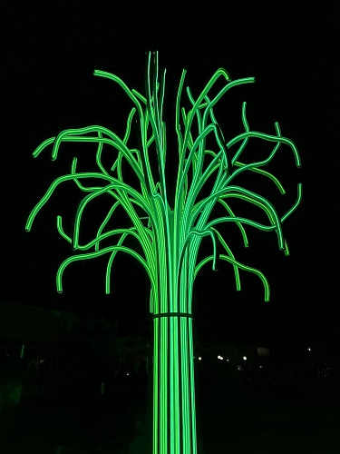 Скульптура Дерево с неоновой подсветкой